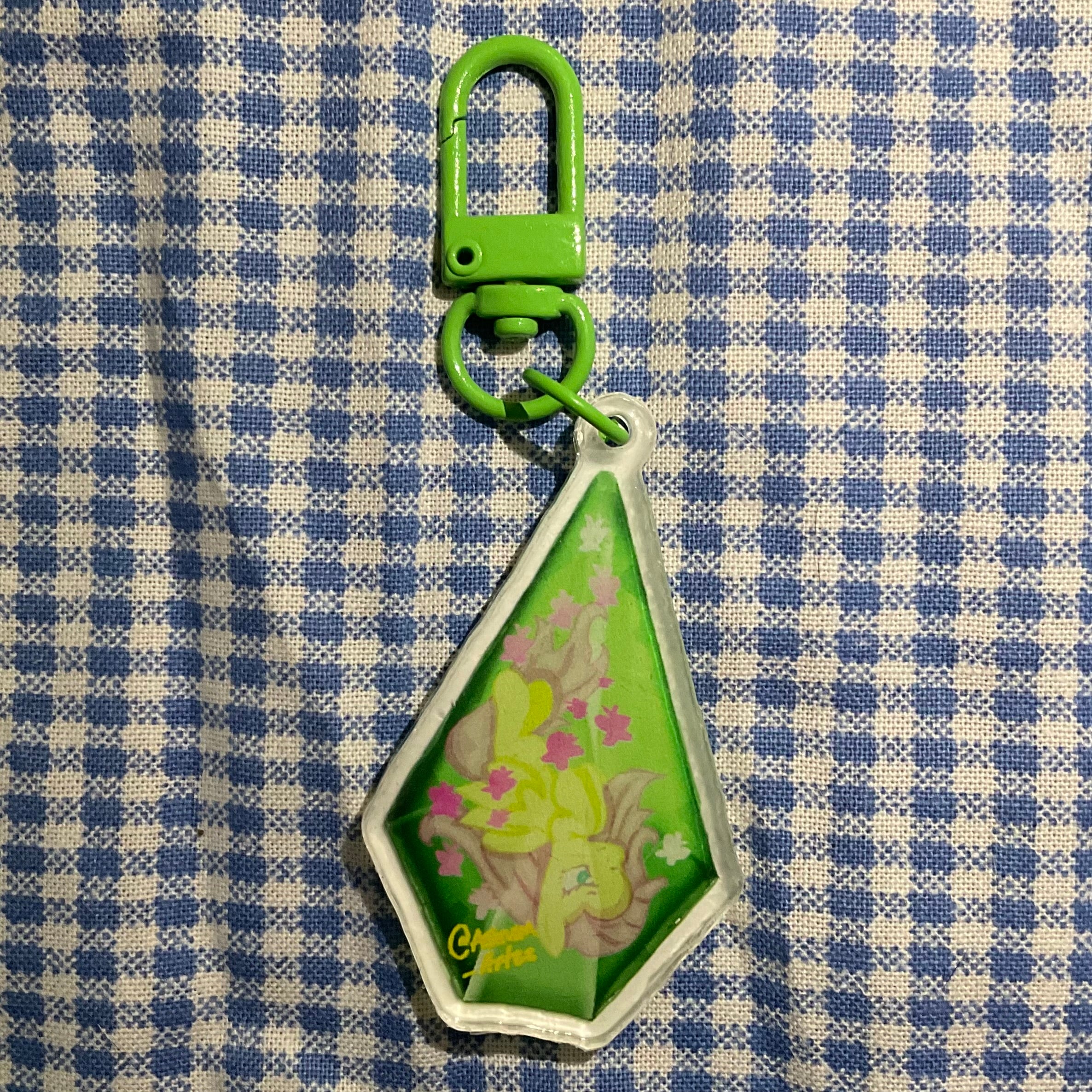 Flutter shy crystal keychain